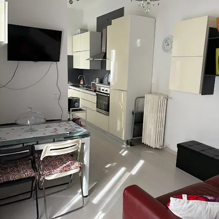 Appartamento Bilo Con Terrazzo Certosa 34